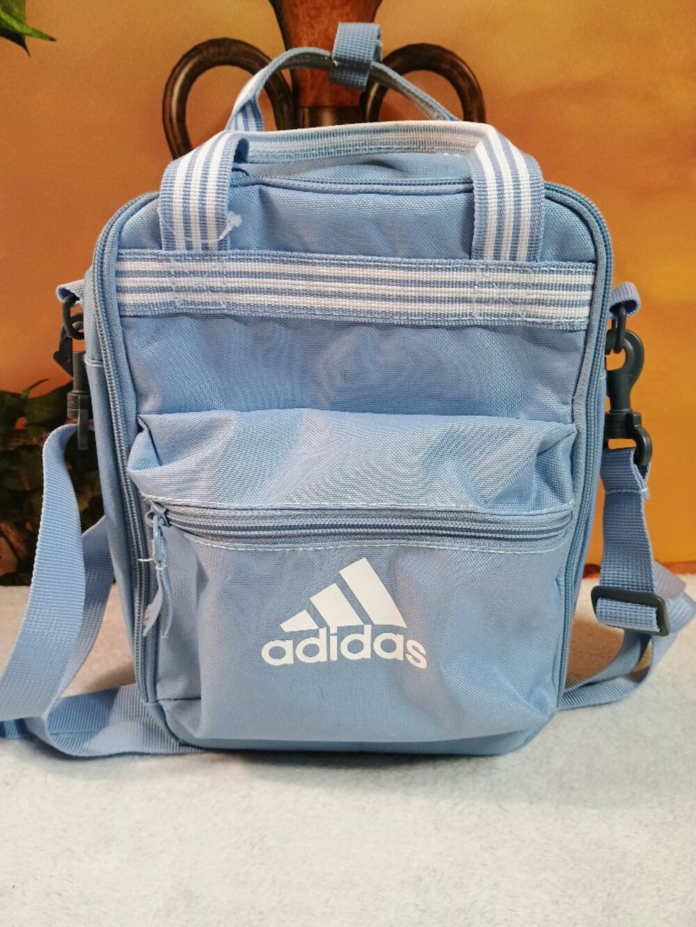 EUC Adidas Squad Athletic Ambient Sky Blue Insulated Vertical Lunch Bag Tote